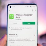 stop receiving messages from whatsapp group