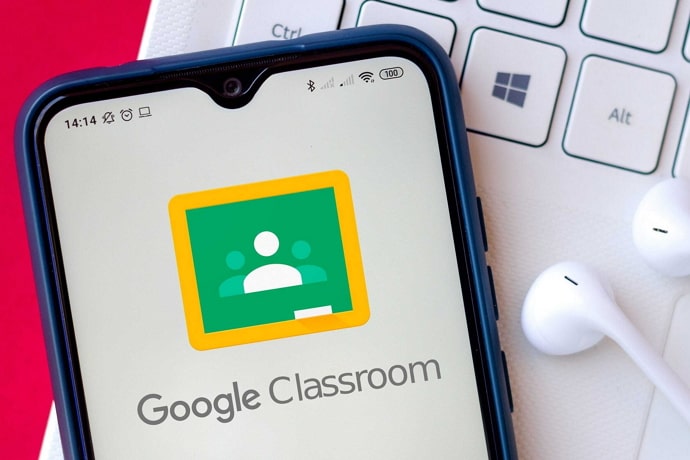 can teachers see what time you submit on google classroom