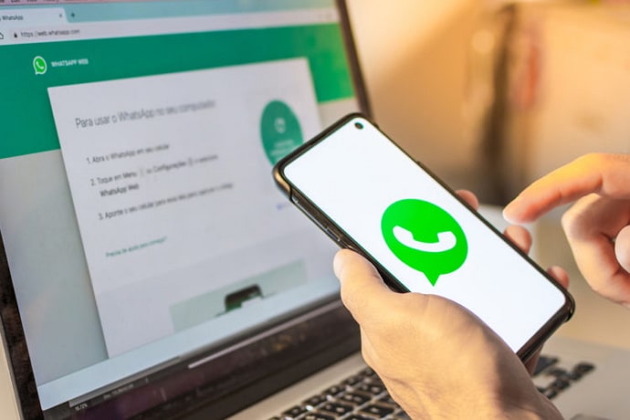 use one whatsapp account on two phones at the same time