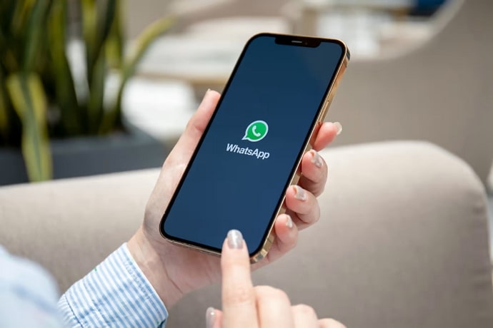 can you delete messages for everyone on whatsapp if blocked