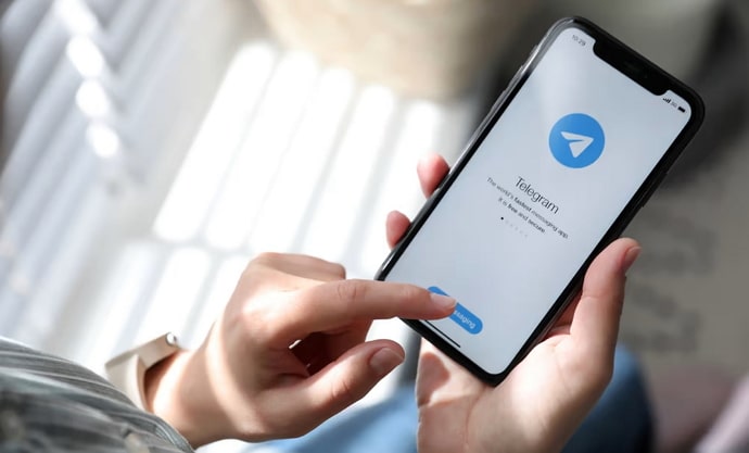 know if someone deleted your number on telegram