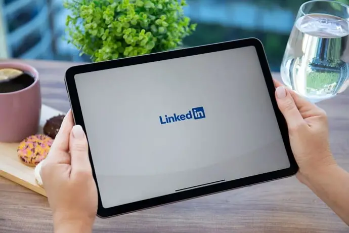 see mutual connection on linkedin