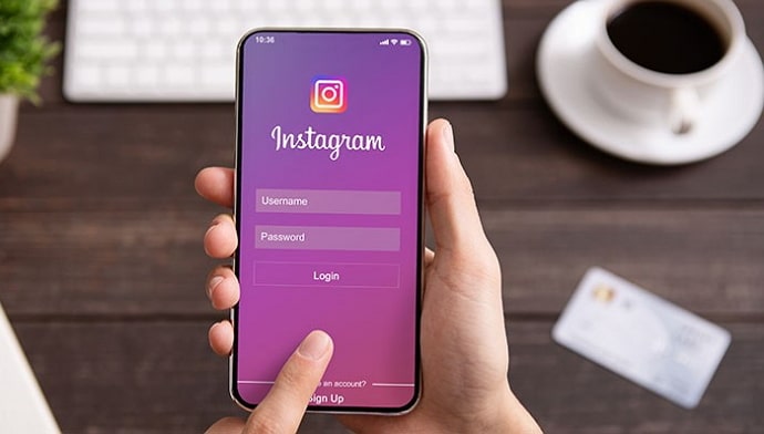stop instagram from automatically liking photos and videos