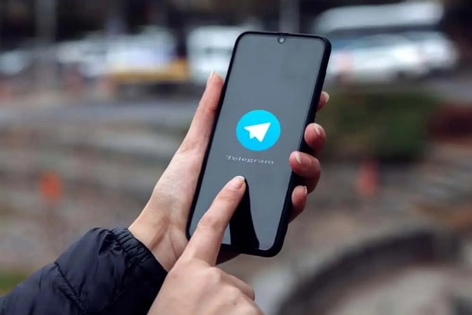 know at what time someone read your message on telegram