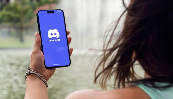 find discord account by phone number