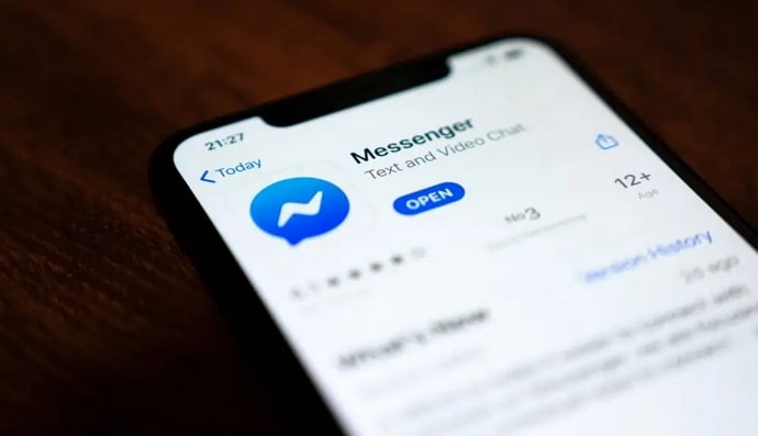 unhide contact on messenger